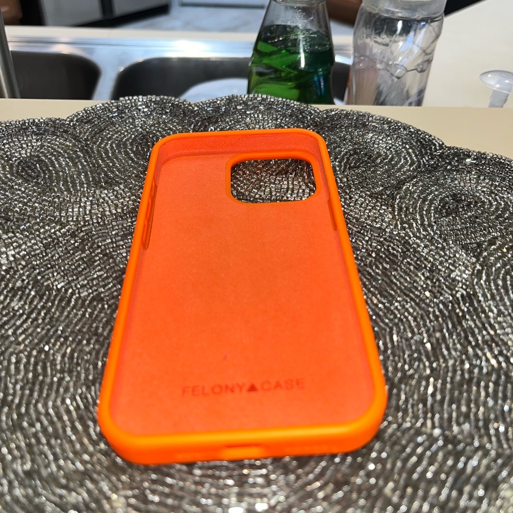 iPhone 13 Pro case - Picture 4 of 6